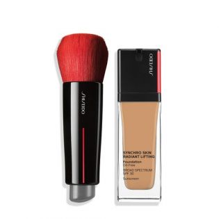 Liquid Foundation & Brush Bundle (arvo 87 dollaria)