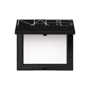 Light Reflecting™ -kiinnitysjauhe - PressedLight Reflecting™ -kiinnitysjauhe - puristettu