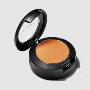 Studio Finish SPF 35 peitevoide