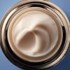 Suojaava vahvistava voide SPF 22