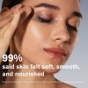 Advanced Night Cleansing Balm -puhdistusaine, jossa on runsaasti rasvaa sisältävää öljyä