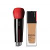 Liquid Foundation & Brush Bundle (arvo 87 dollaria)
